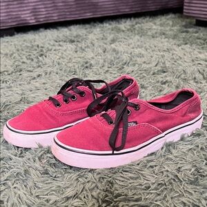 Vans Women’s burgundy Canvas Low-Top Sneakers with Black Laces